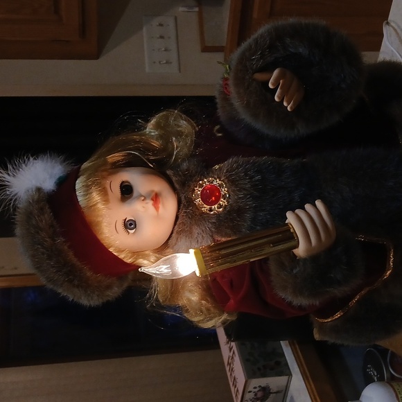 Vintage 1996 Telco Motionettes Christmas Caroler Animated Lighted 24” Girl Dol - Picture 9 of 14